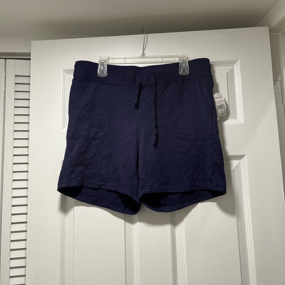 - - - BEALLS Silverwears, women's blue shorts, size 2X, ties at the waist
